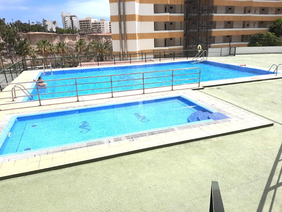 Perfectly Located Apartment With Pool Playa de las Américas Extérieur photo